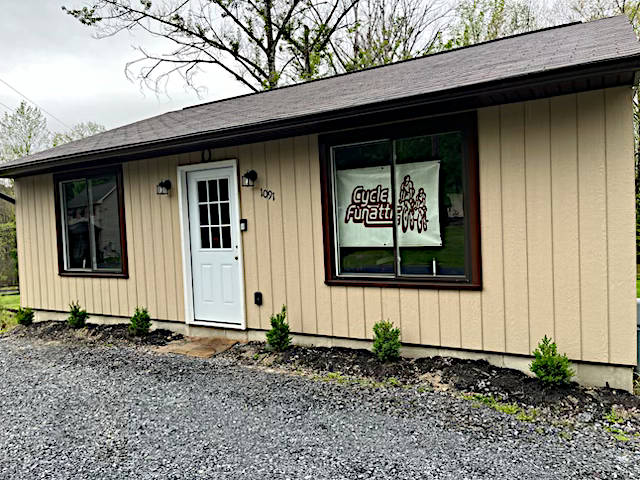 Cycle FunAttic Pen Argyl PA 
